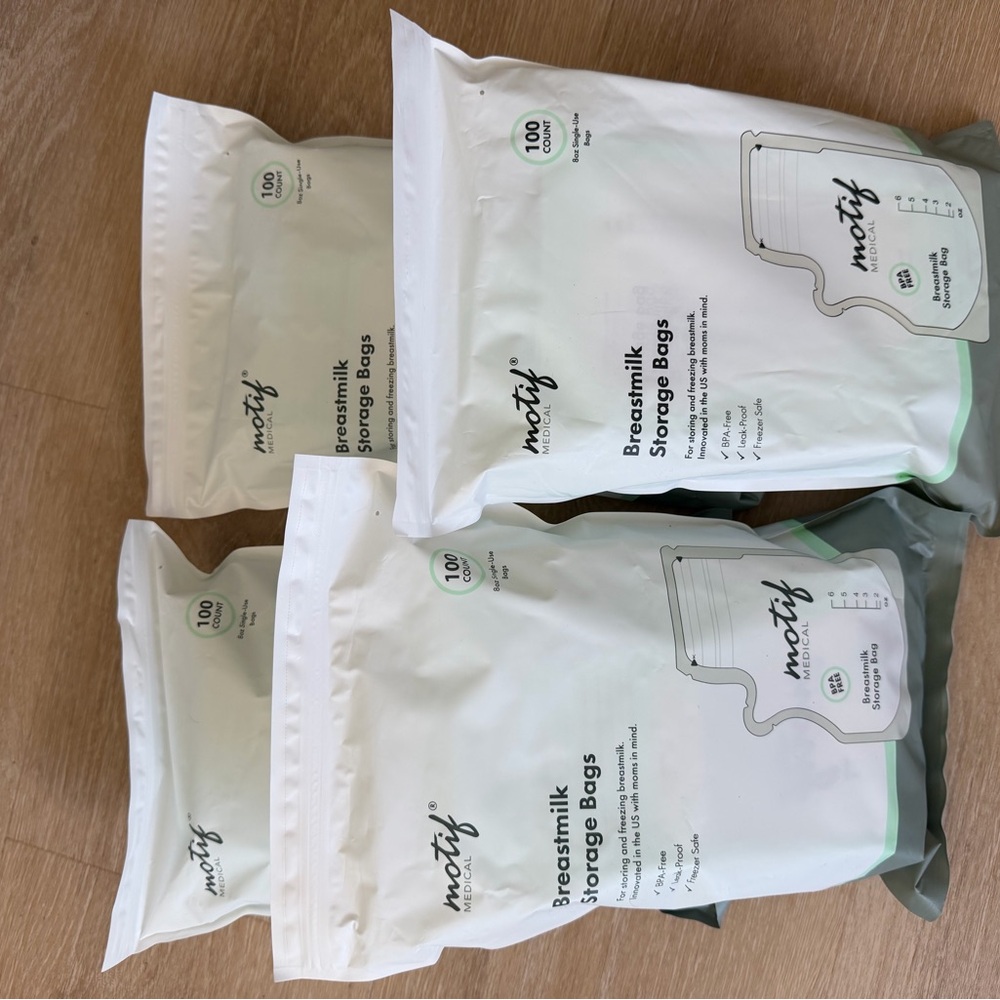 Motif Breastmilk Storage Bags